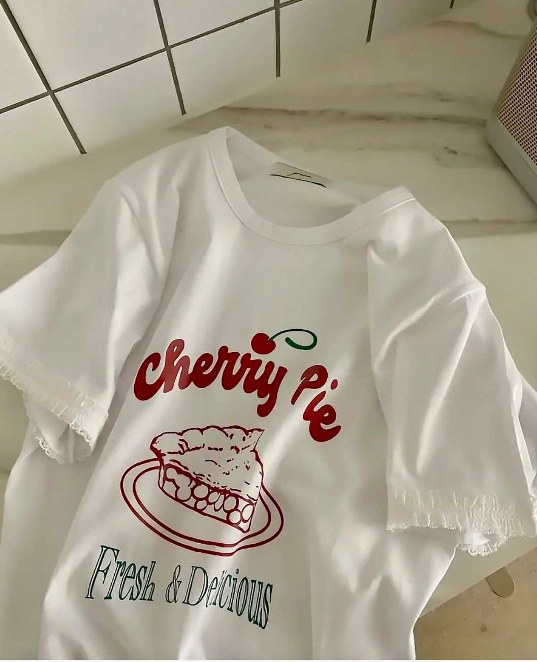 CHERRY T-shirt